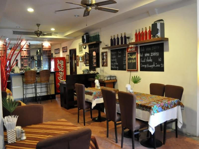 Drop Inn Bangkok Buitenkant foto