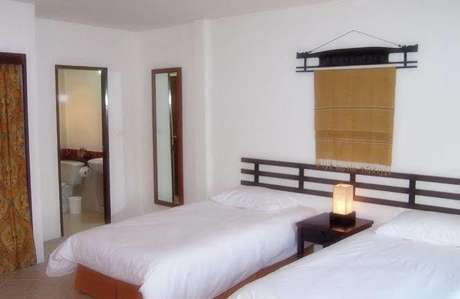 Drop Inn Bangkok Buitenkant foto